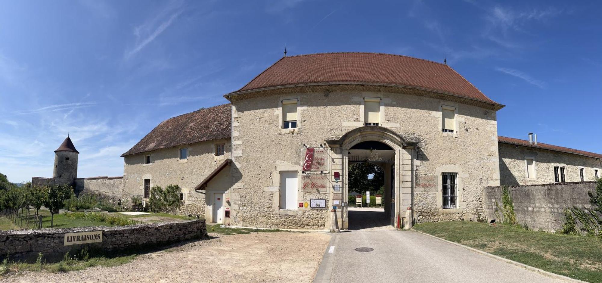Les Dependances De Chapeau Cornu Vignieu Exteriör bild